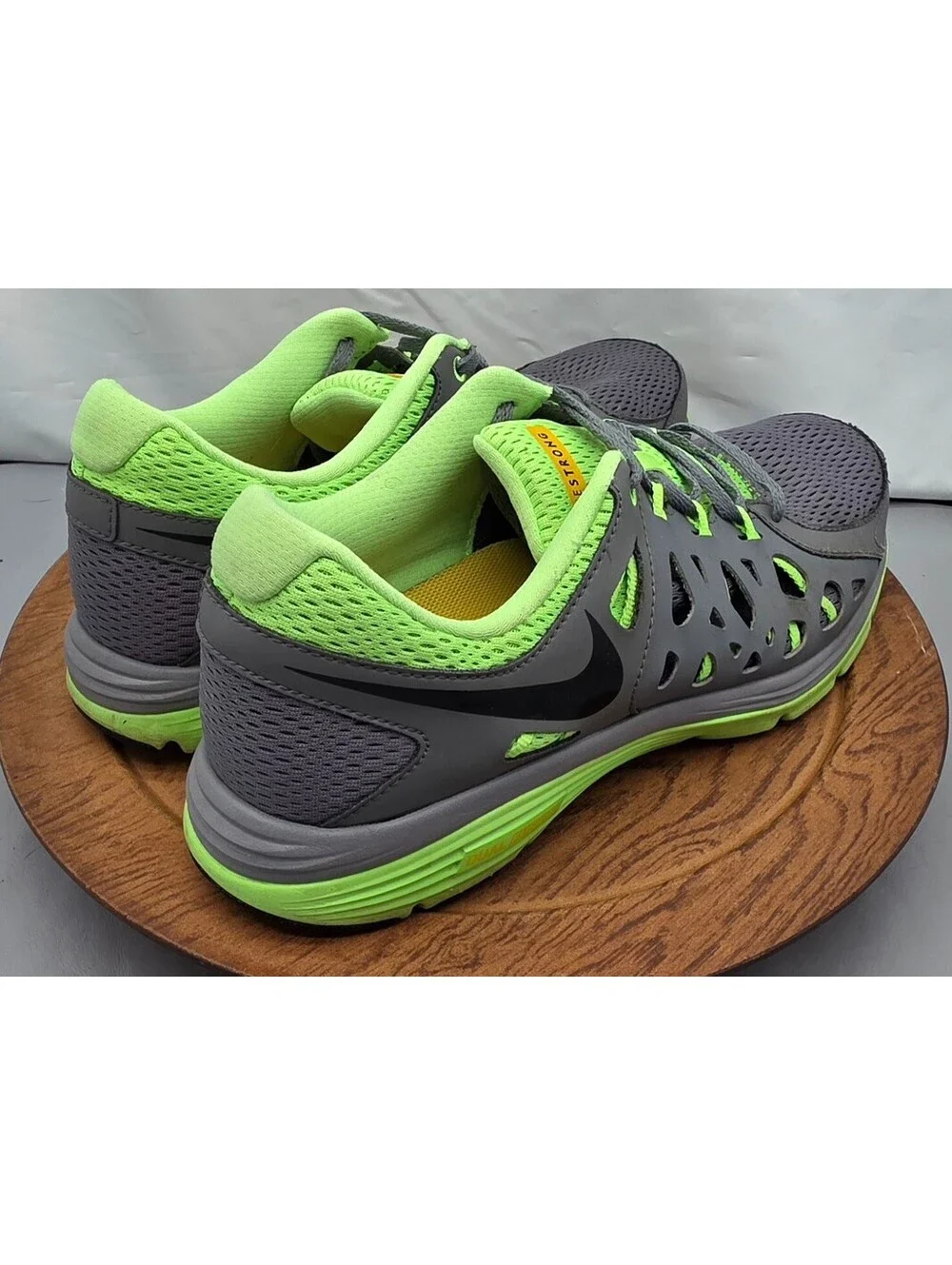 🔥Nike LIVE STRONG Dual Fusion 599180-001 Athletic Sneakers Grey Green Men Sz 11